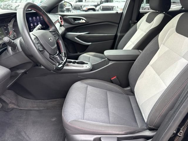 Used 2024 Chevrolet Trax RS w/ Driver Confidence Package FWD image 21