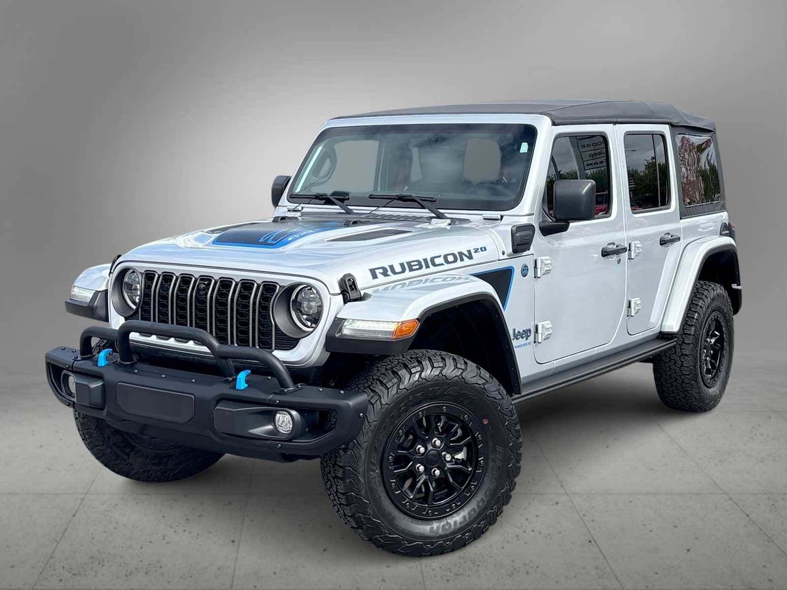 Used 2023 Jeep Wrangler Unlimited Rubicon 4xe AWD/4WD image 1