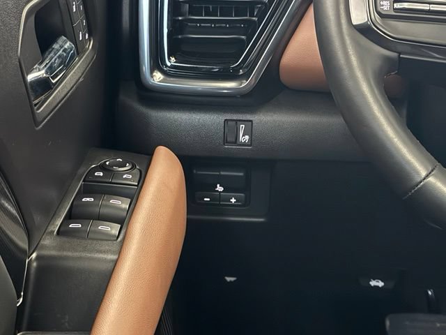 Certified 2026 GMC Canyon AT4 w/ Technology Plus Package AWD/4WD image 11