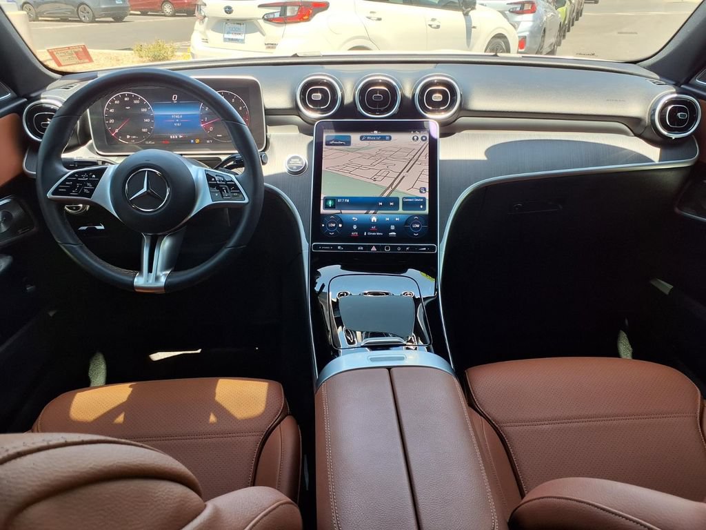 Used 2024 Mercedes-Benz C 300 Sedan image 2