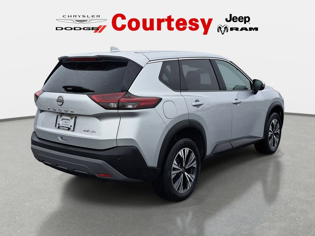 Used 2023 Nissan Rogue SV AWD/4WD image 4
