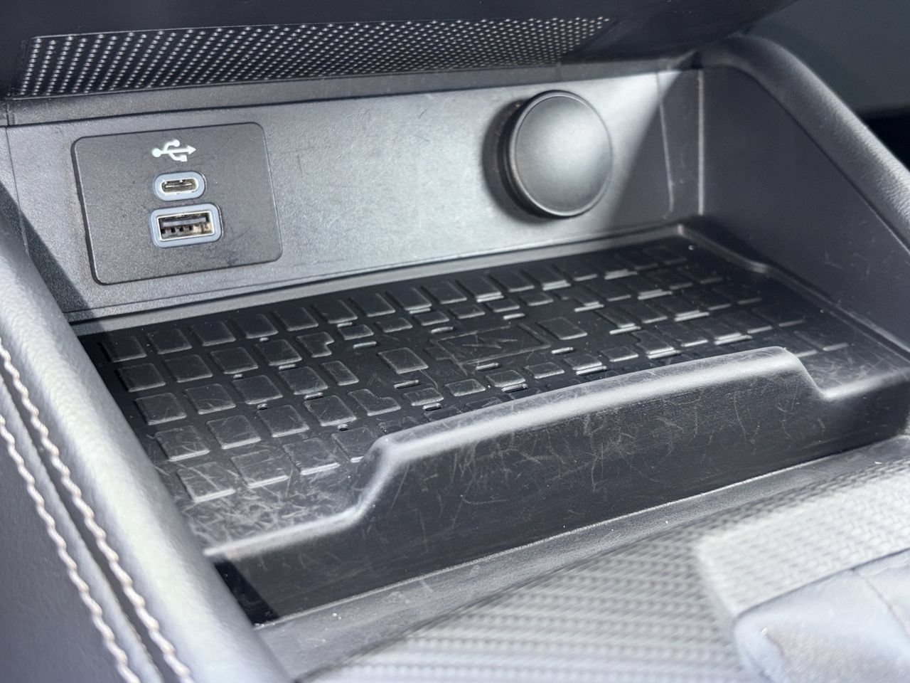 Used 2024 Ford Mustang Premium RWD image 7