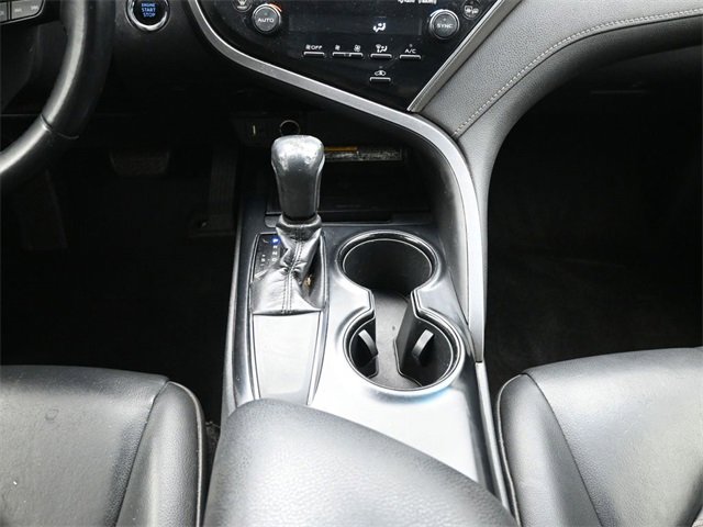 Used 2018 Toyota Camry L image 22