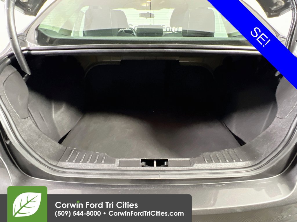Used 2015 Ford Focus SE FWD image 14