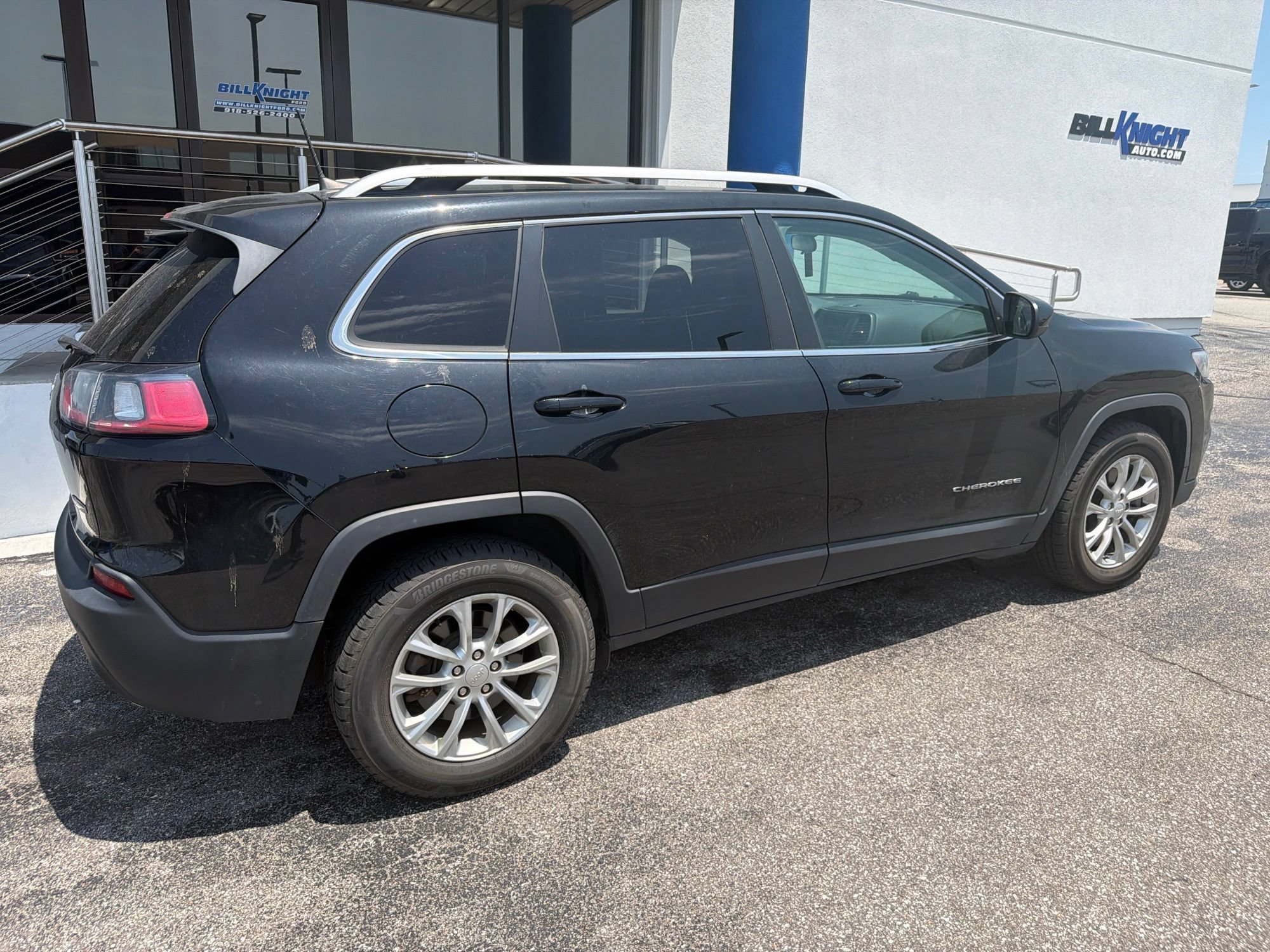 Used 2019 Jeep Cherokee Latitude w/ Cold Weather Group