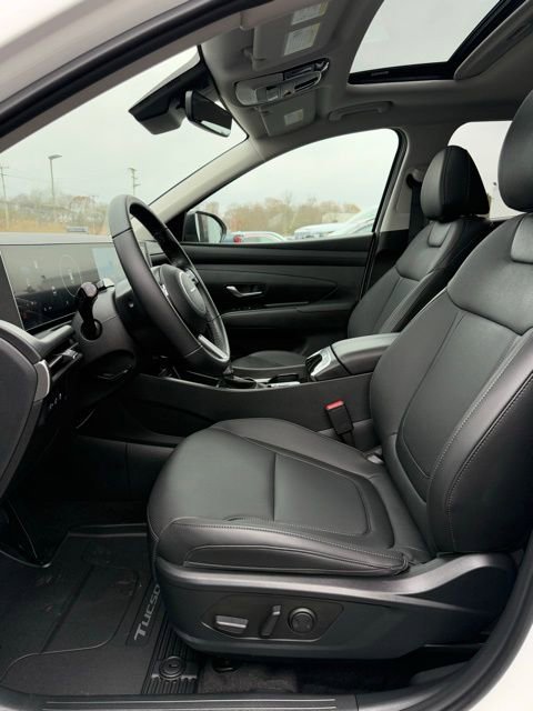 Used 2025 Hyundai Tucson SEL image 16