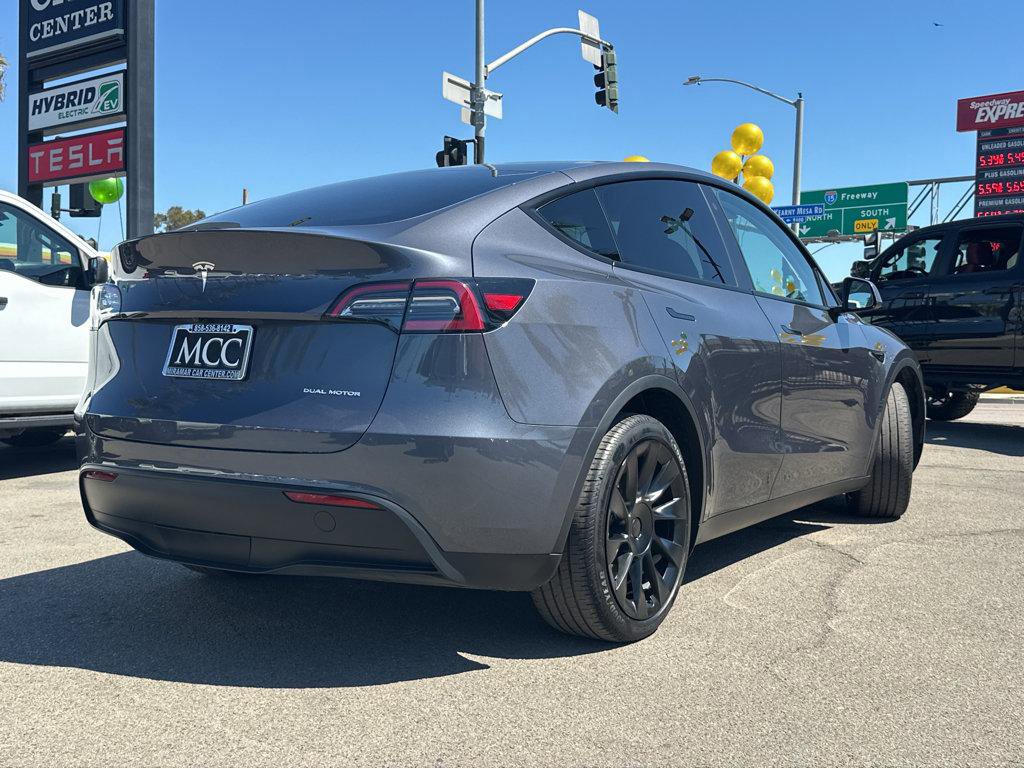 Used 2023 Tesla Model Y Long Range AWD/4WD image 13
