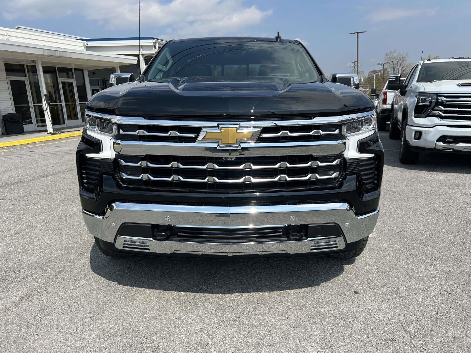 New 2026 Chevrolet Silverado 1500 LTZ w/ LTZ Premium Package image 8