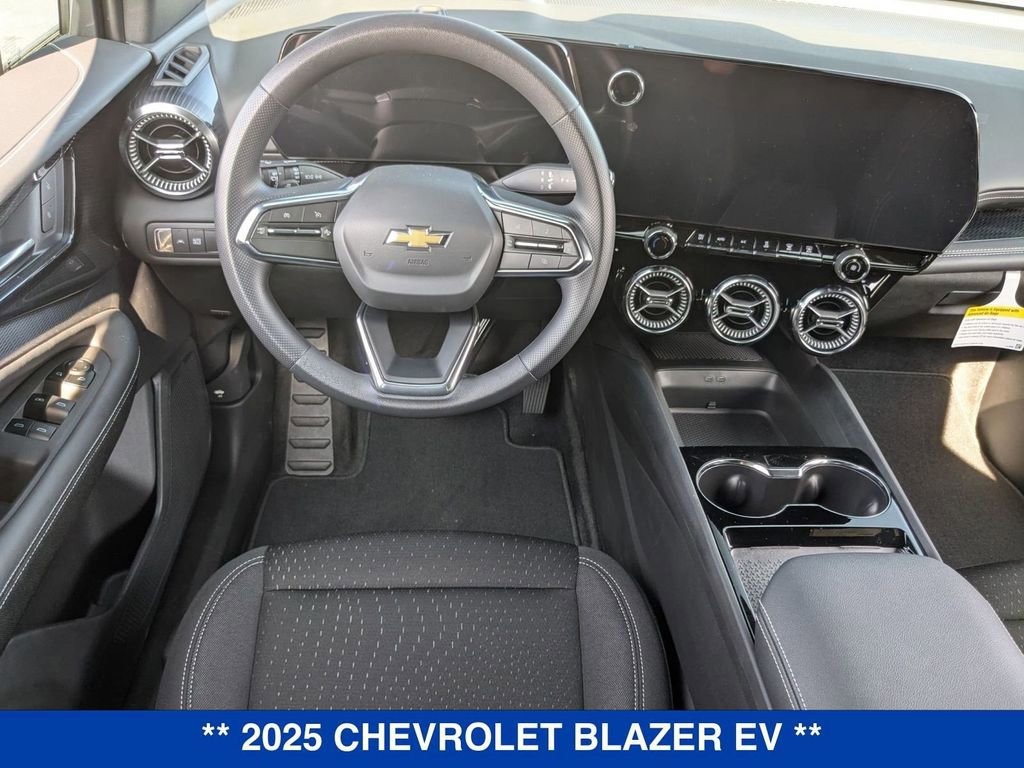 New 2025 Chevrolet Blazer EV LT image 26