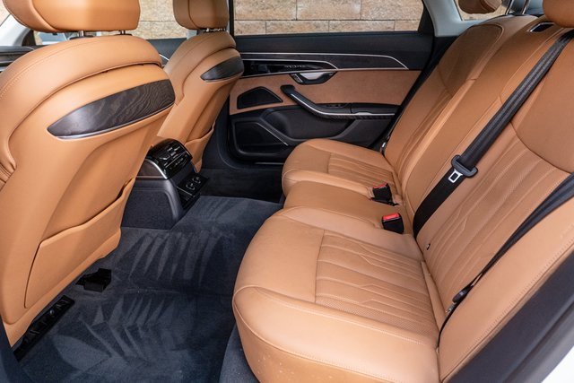 Used 2022 Audi A8 L 3.0T image 25