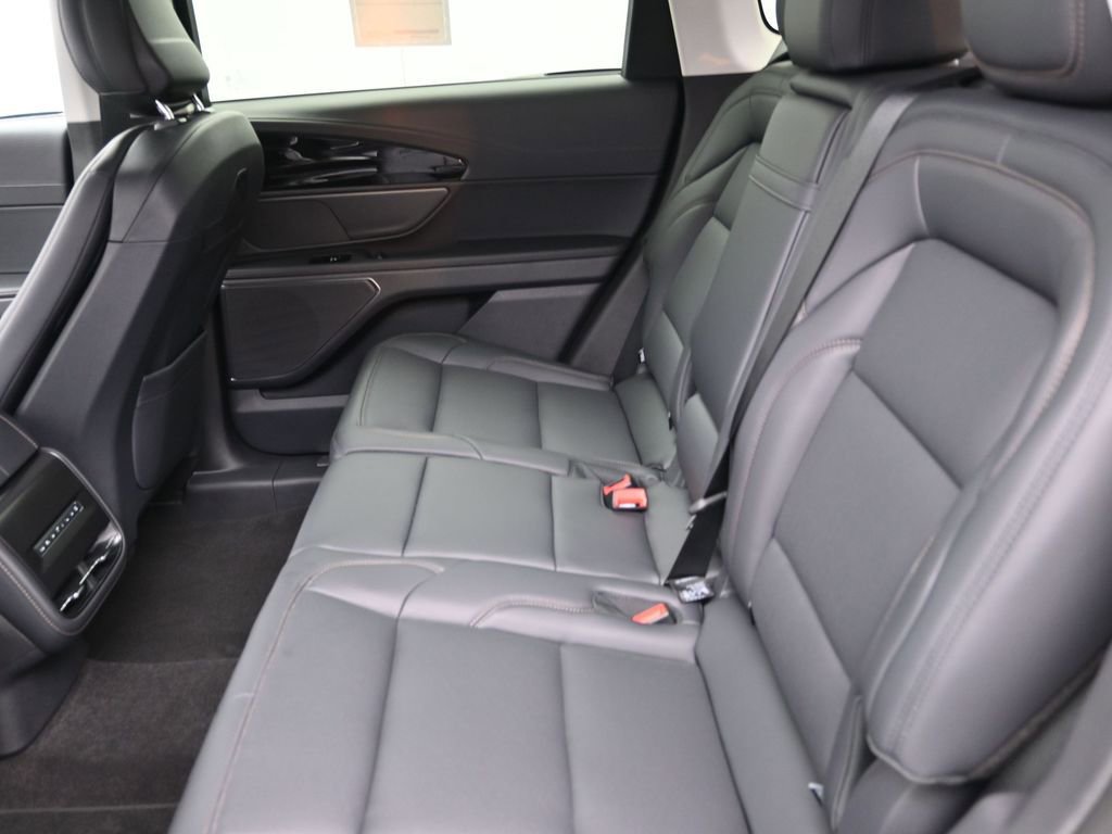 New 2026 Lincoln Nautilus Premier image 30