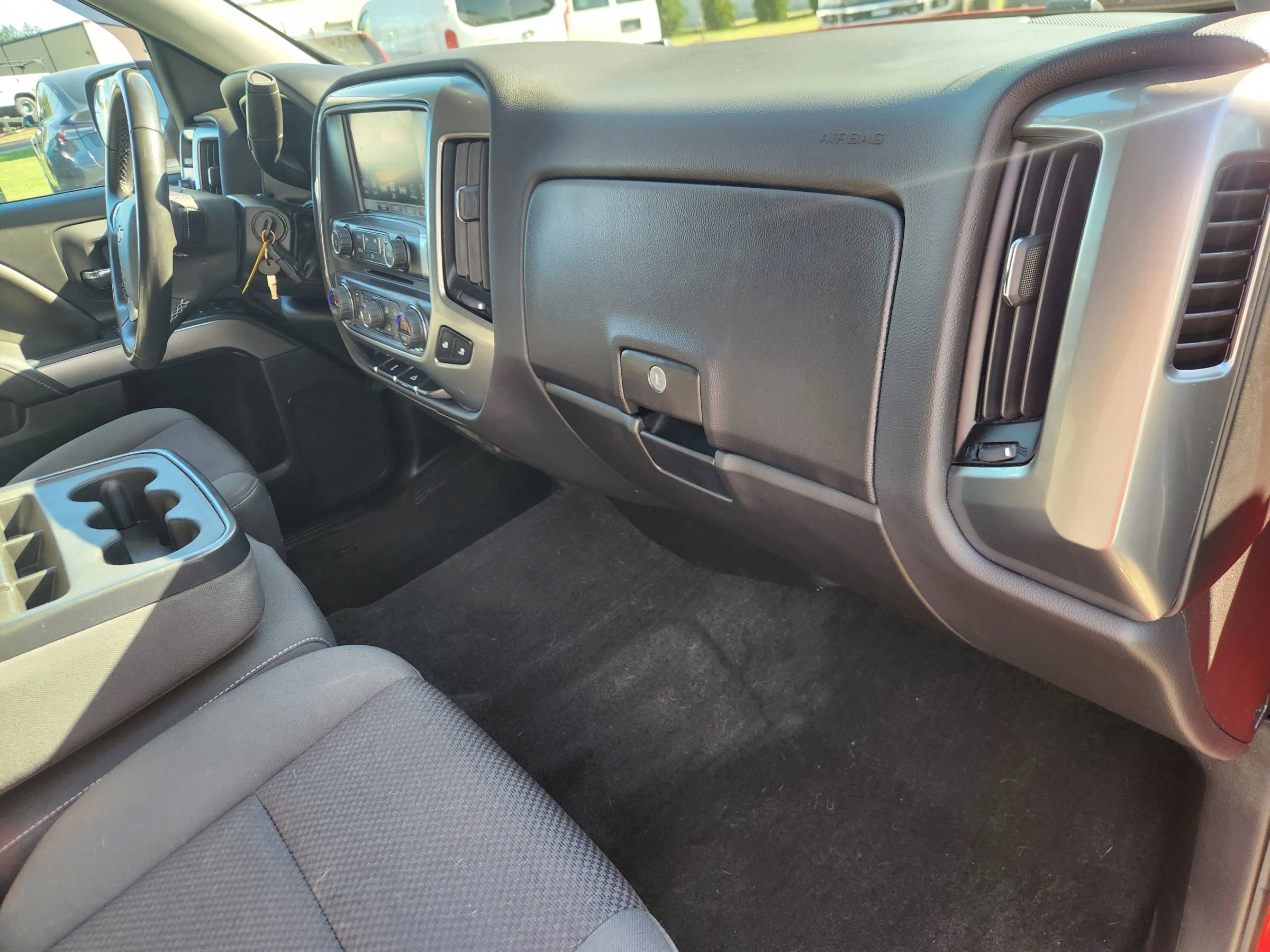 Used 2018 Chevrolet Silverado 1500 LT w/ All Star Edition image 41
