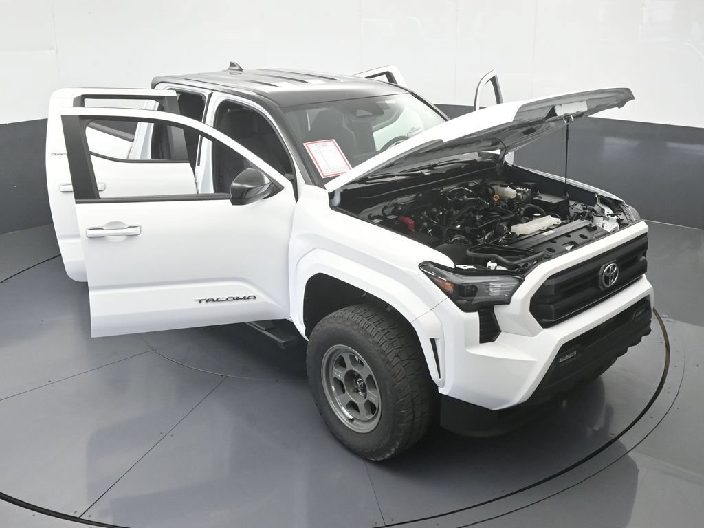 Used 2025 Toyota Tacoma SR5 AWD/4WD image 69