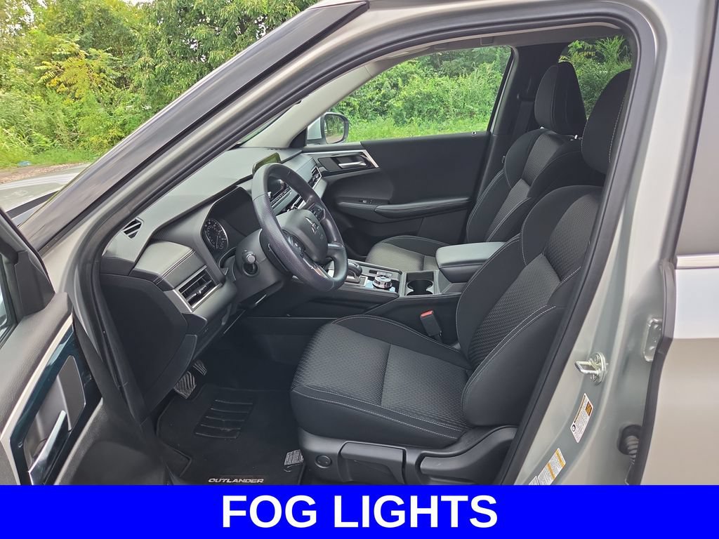 Used 2022 Mitsubishi Outlander ES AWD/4WD image 15