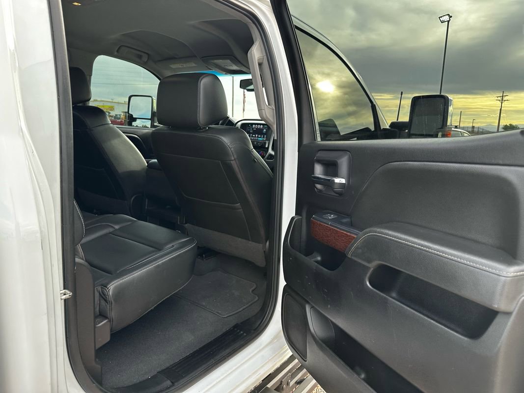 Used 2019 GMC Sierra 2500 SLT w/ Duramax Plus Package image 19
