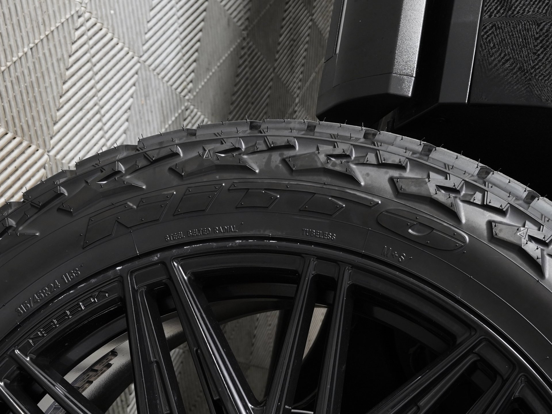 Used 2025 GMC Yukon XL Denali Ultimate image 40