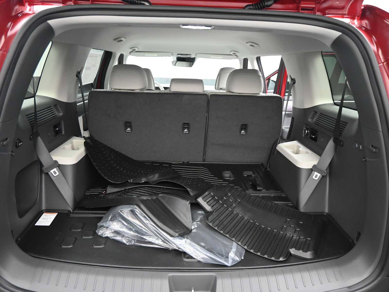 New 2026 Hyundai Santa Fe SEL FWD image 14