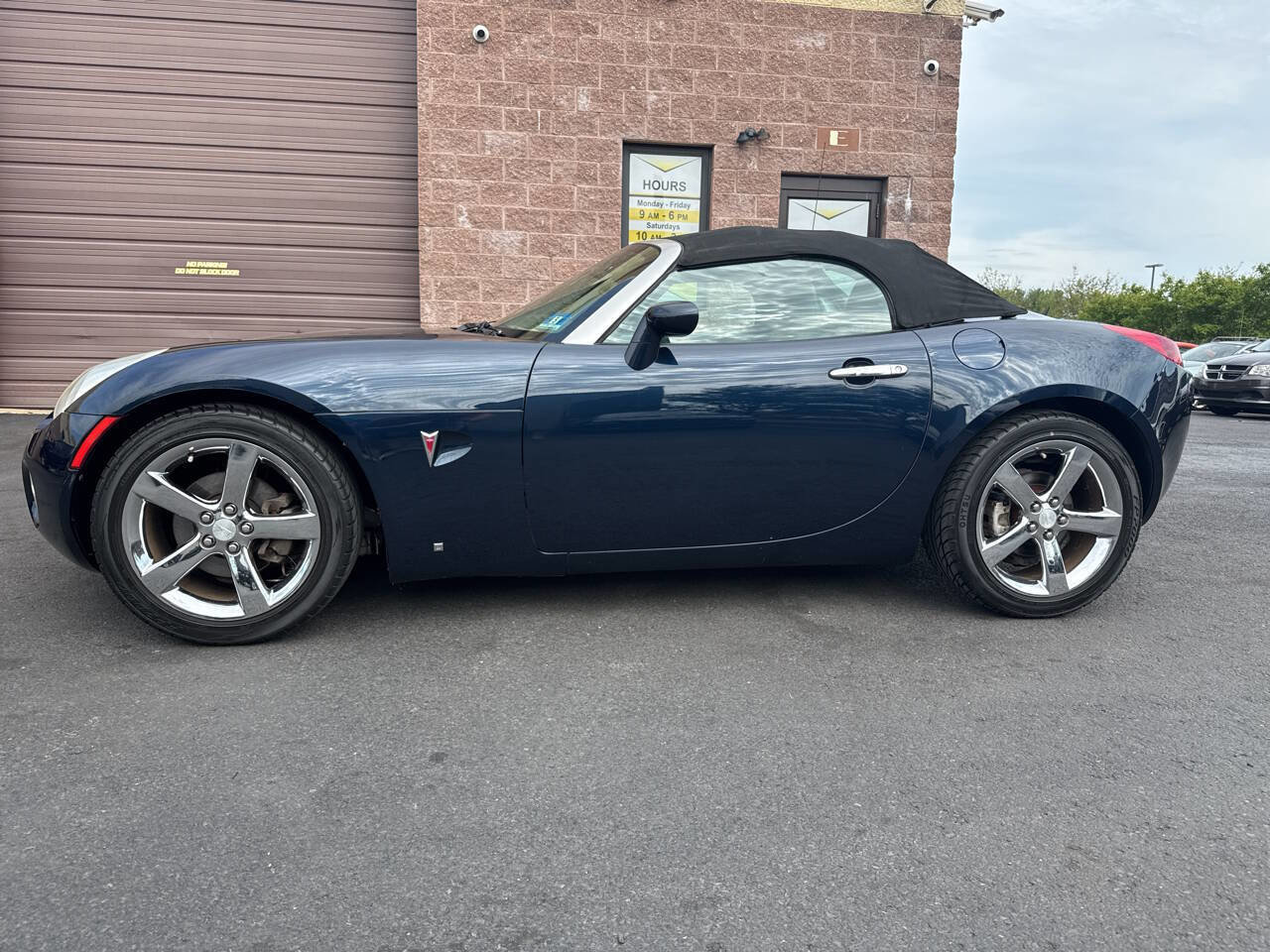 Used 2006 Pontiac Solstice Convertible w/ Premium Package