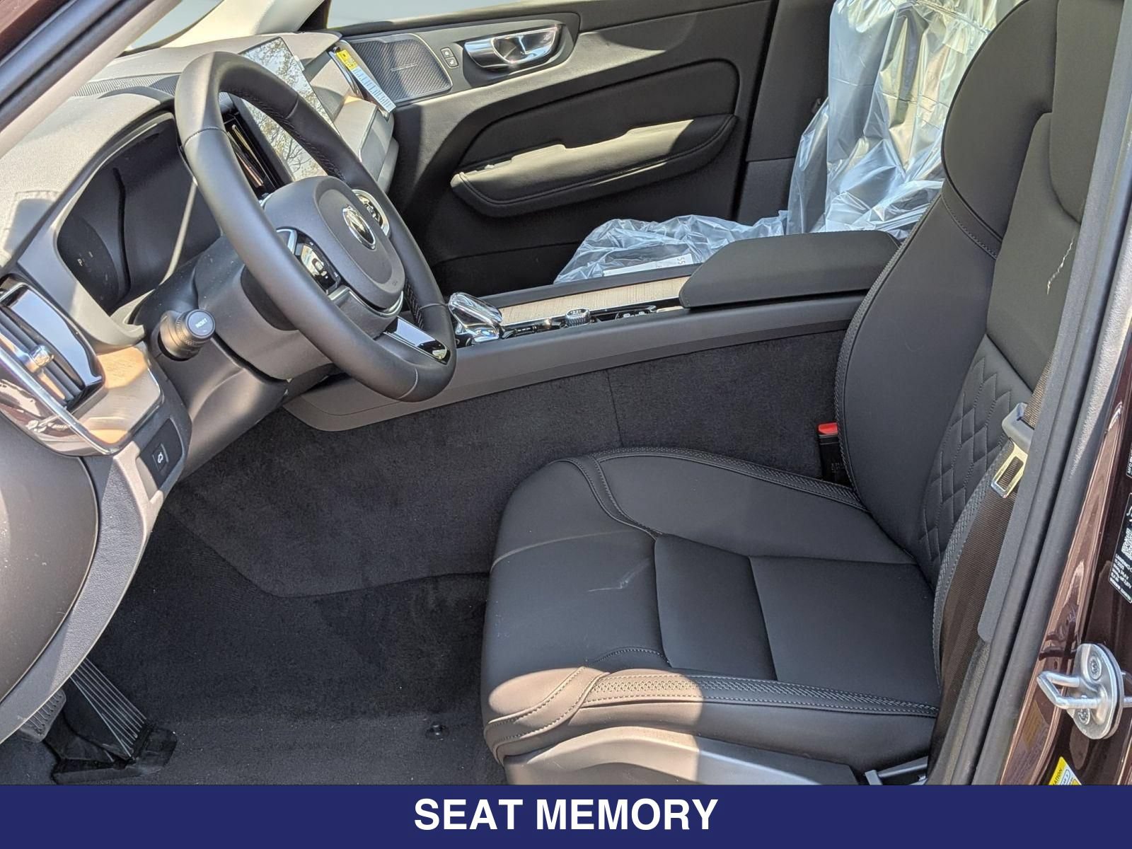 New 2026 Volvo XC60 B5 Plus w/ Protection Package Premier AWD/4WD image 14
