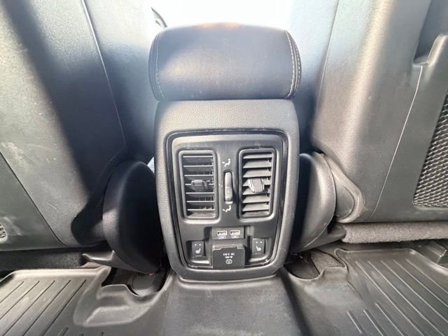 Used 2018 Dodge Durango SRT w/ Technology Group image 28