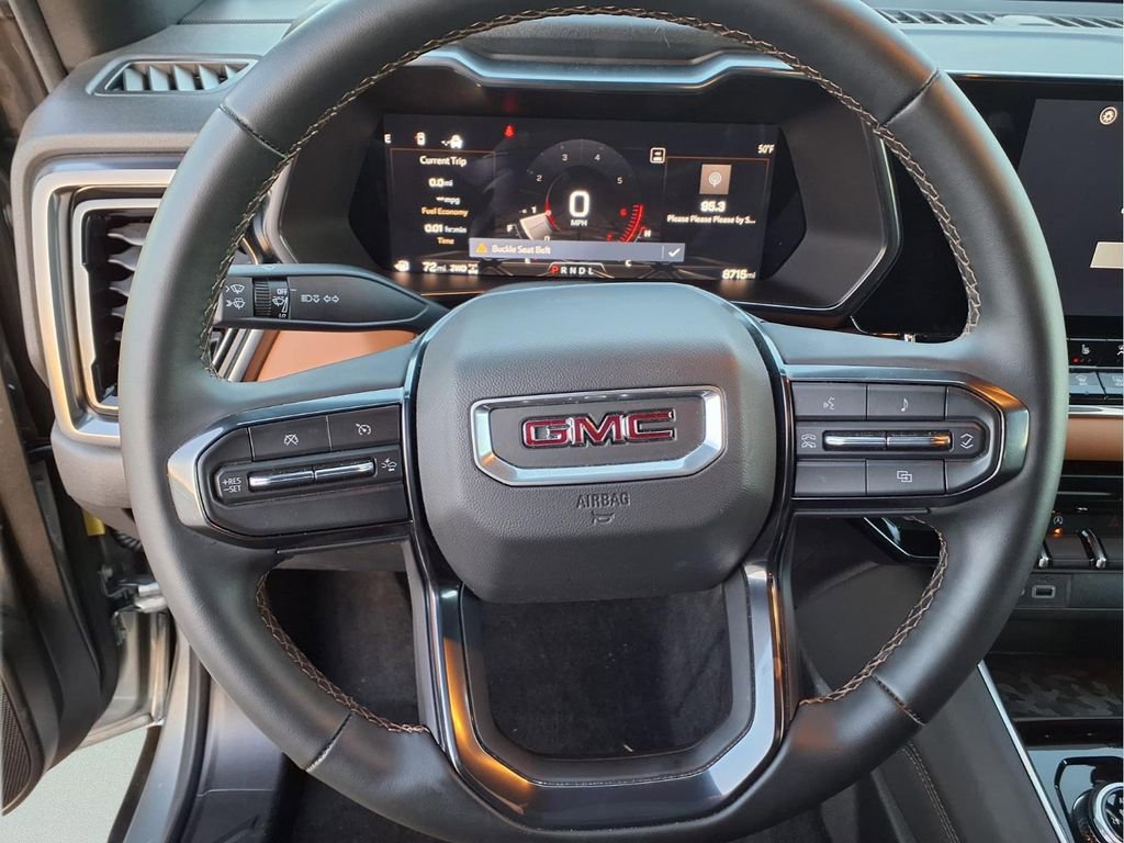 Used 2025 GMC Canyon AT4 image 21