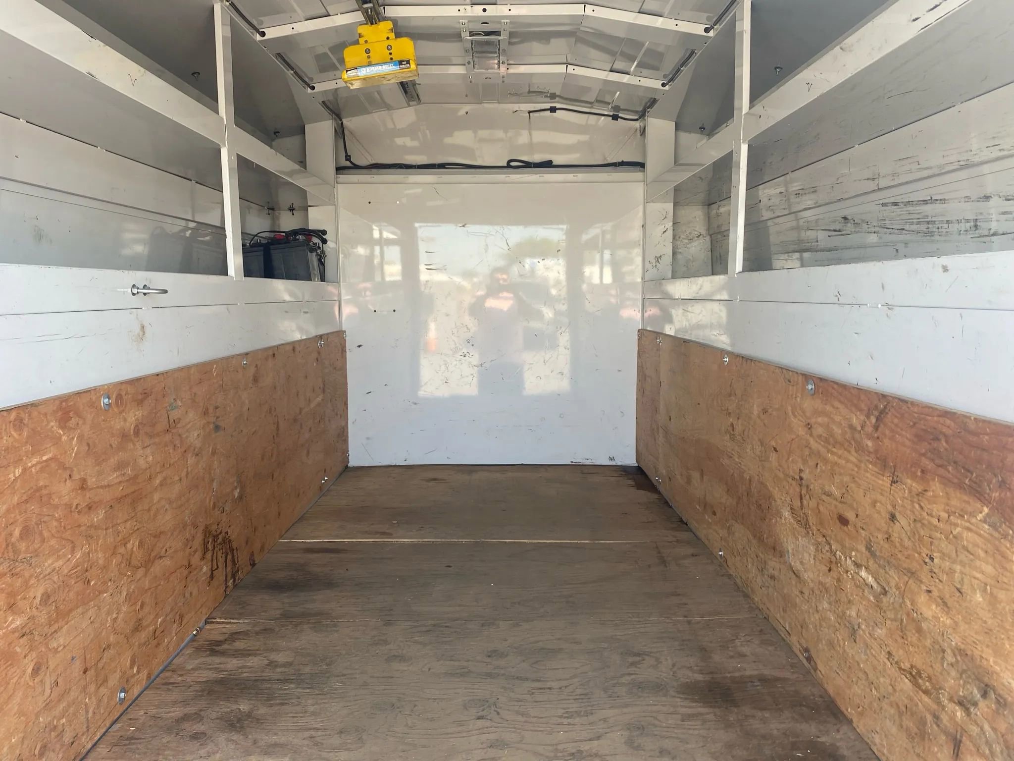 Used 2016 Chevrolet Express 3500 2D RWD image 23