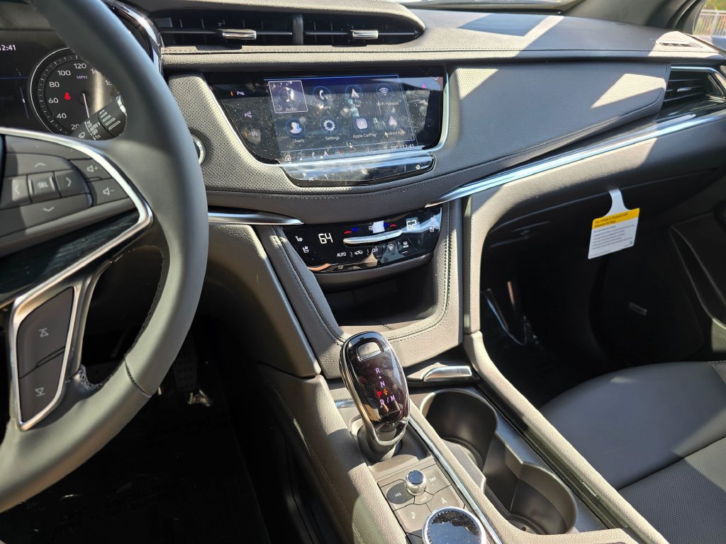 New 2026 Cadillac XT5 Premium Luxury w/ LPO, ONYX Package AWD/4WD image 25