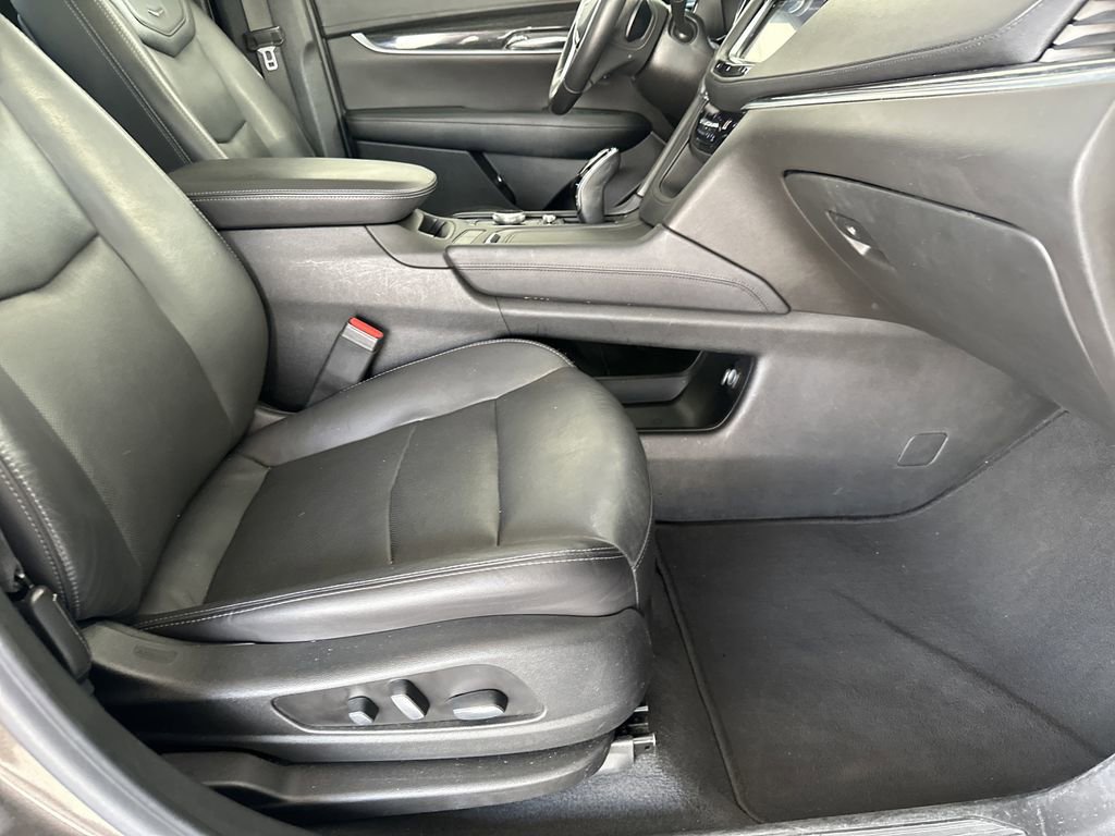 Used 2020 Cadillac XT5 Premium Luxury image 40