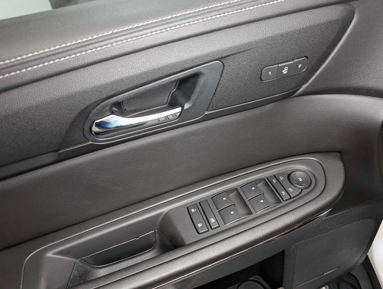 Used 2017 Chevrolet Traverse Premier AWD/4WD image 41