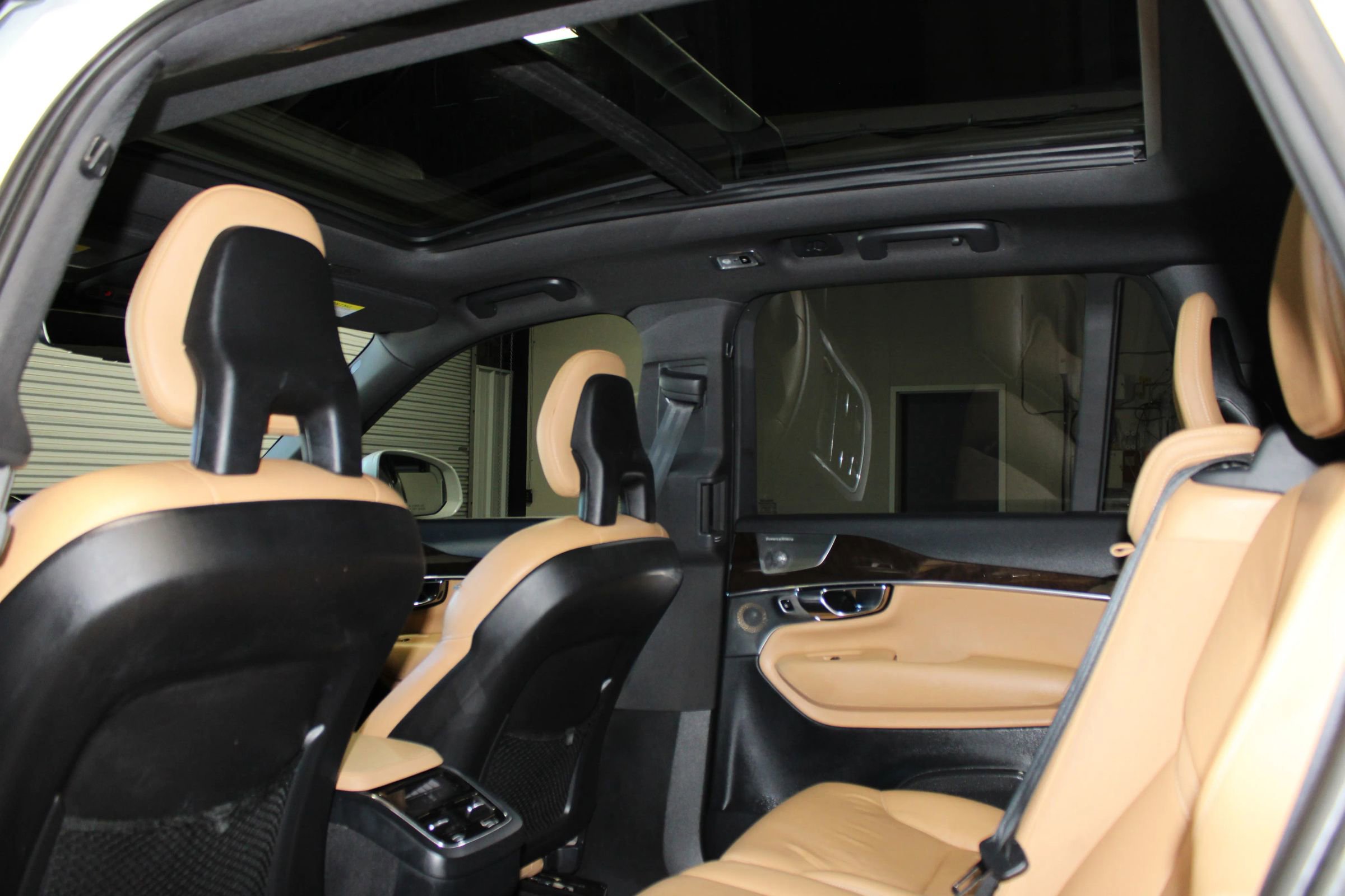 Used 2017 Volvo XC90 T6 Momentum w/ Vision Package AWD/4WD image 29