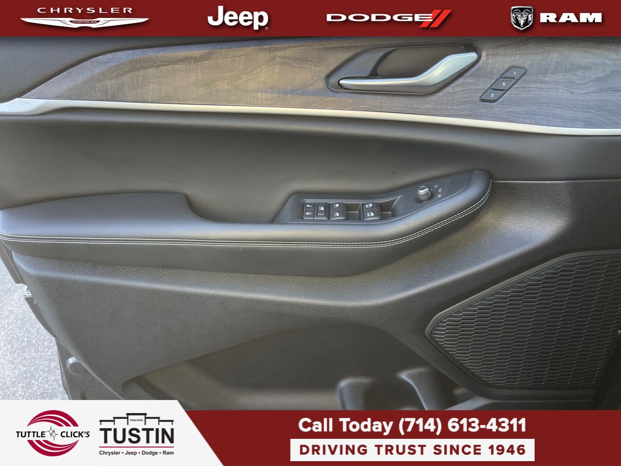 Used 2023 Jeep Grand Cherokee L Limited AWD/4WD image 20