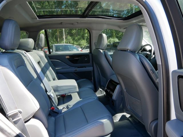 Used 2021 Lincoln Aviator Reserve w/ Elements Package Plus AWD/4WD image 9