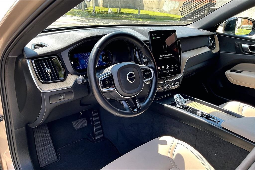 Certified 2026 Volvo XC60 B5 Plus AWD/4WD image 17