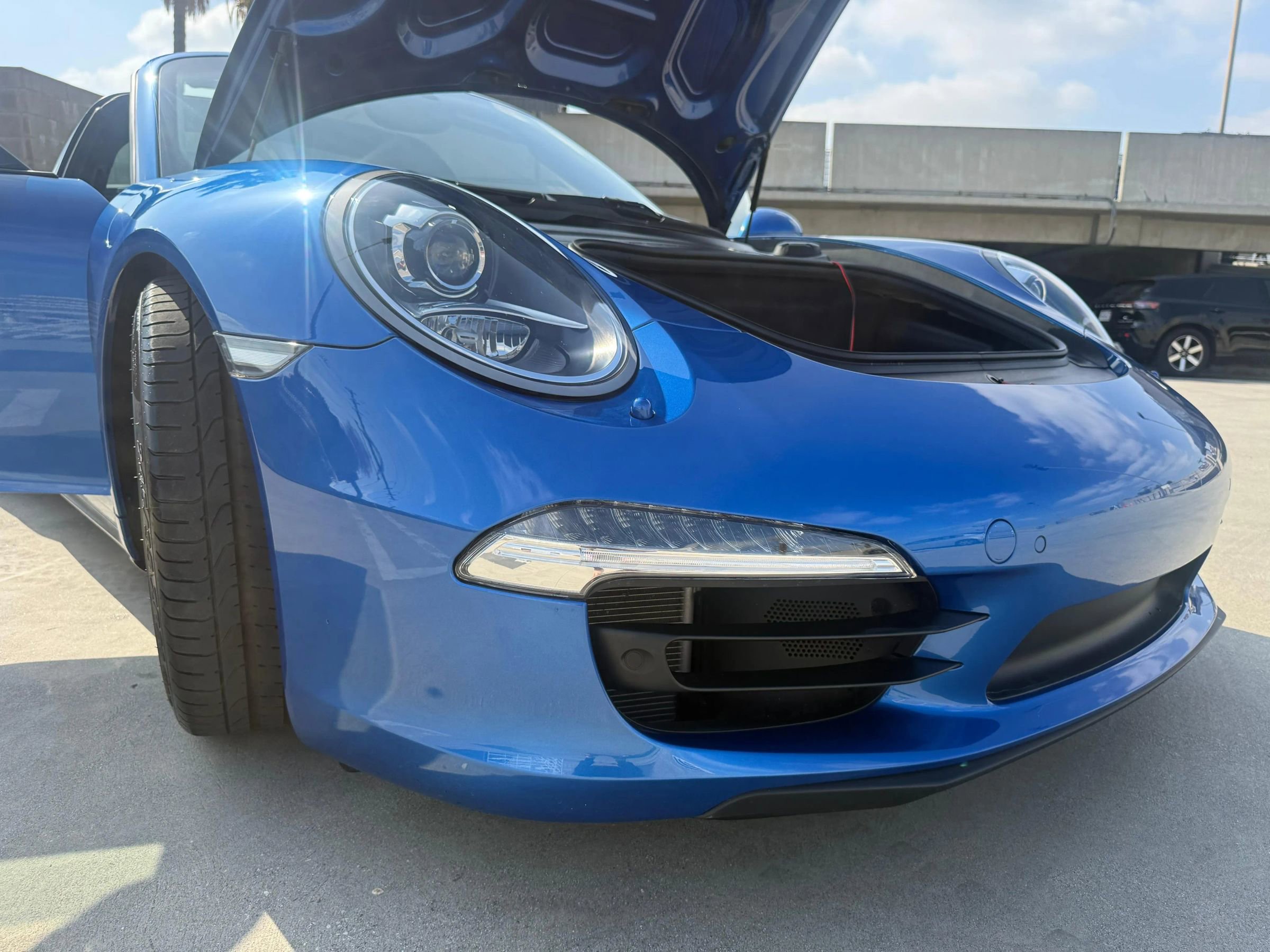 Used 2015 Porsche 911 Targa 4S w/ Sport Chrono Package AWD/4WD image 20
