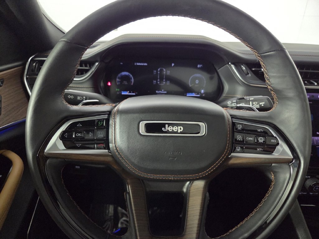 Used 2024 Jeep Grand Cherokee L Summit w/ High Altitude Package AWD/4WD image 15