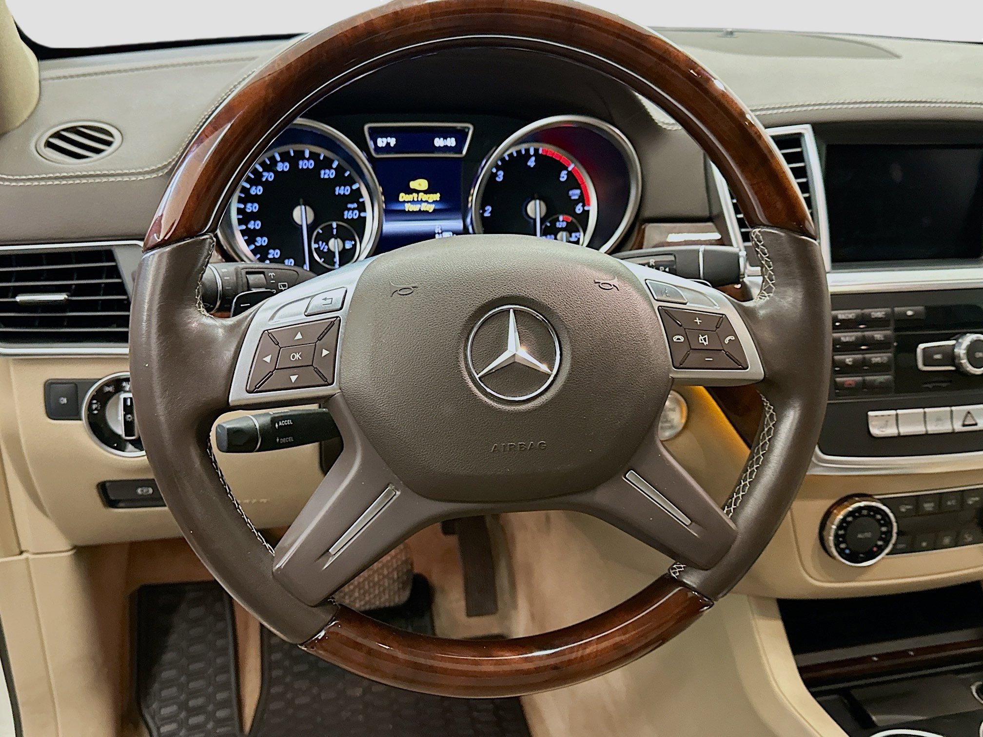 Used 2013 Mercedes-Benz GL 320 BlueTEC 4MATIC image 18