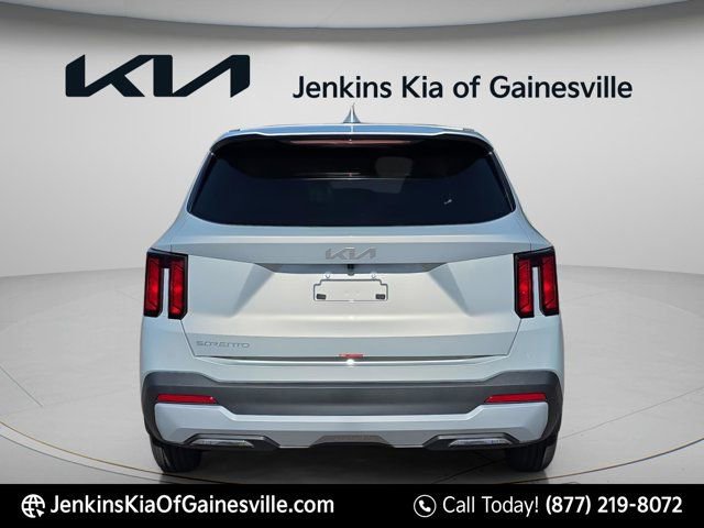 New 2026 Kia Sorento LX FWD image 4