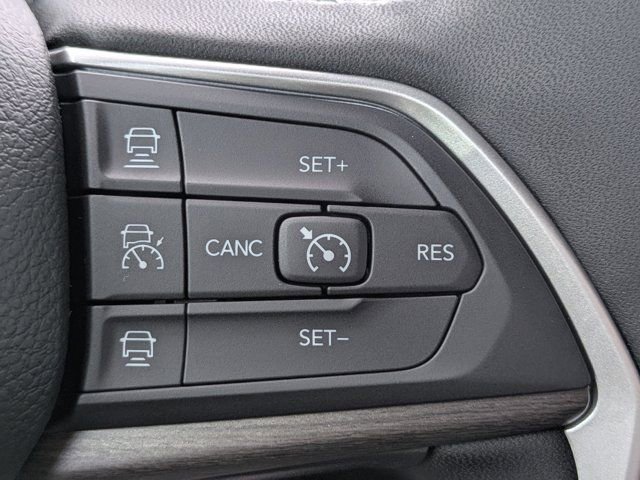 New 2025 Jeep Grand Cherokee Limited w/ Black Appearance Package image 23