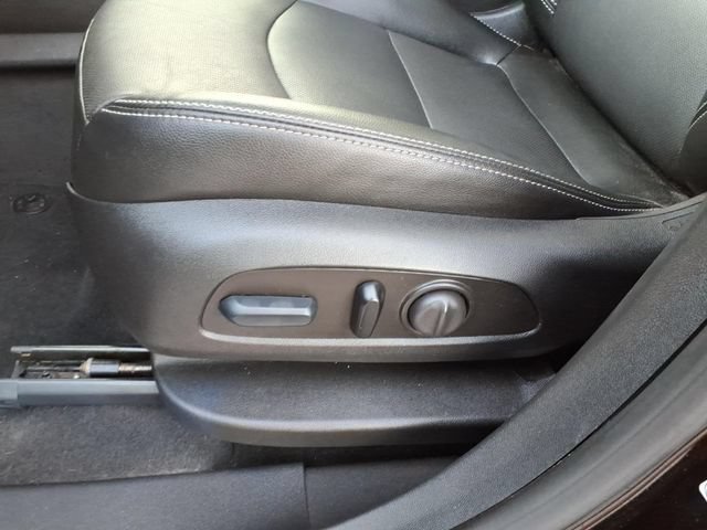 Used 2023 GMC Terrain SLT w/ Infotainment Package II AWD/4WD image 14