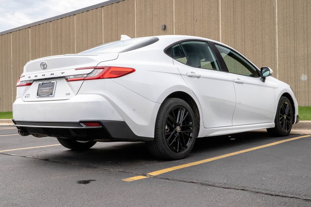 Used 2025 Toyota Camry SE w/ Convenience Package AWD/4WD image 9