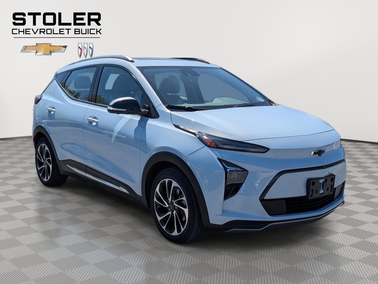 Used 2023 Chevrolet Bolt EUV Premier w/ Sun & Sound Package FWD image 7