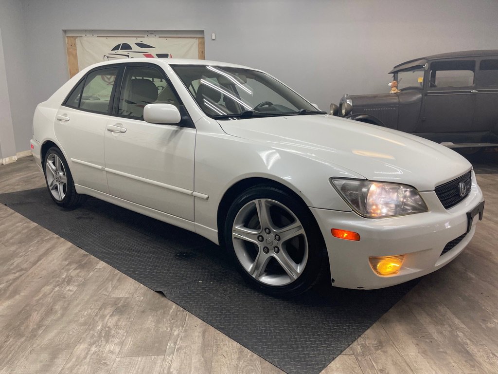 Used 2004 Lexus IS 300 image 6