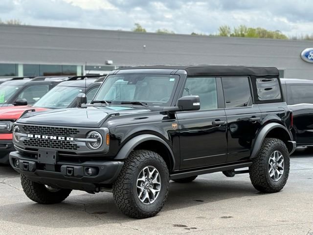 Used 2025 Ford Bronco Badlands AWD/4WD image 37