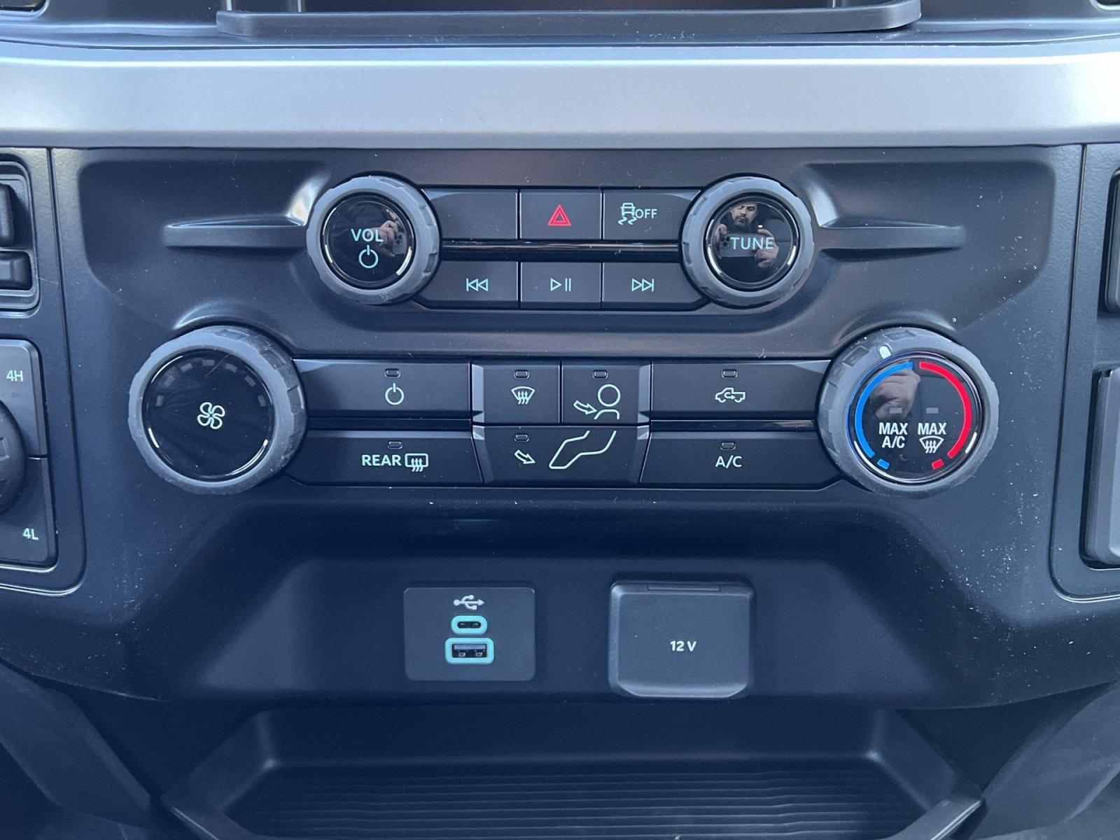 New 2026 Ford F250 XL w/ STX Appearance Package AWD/4WD image 20