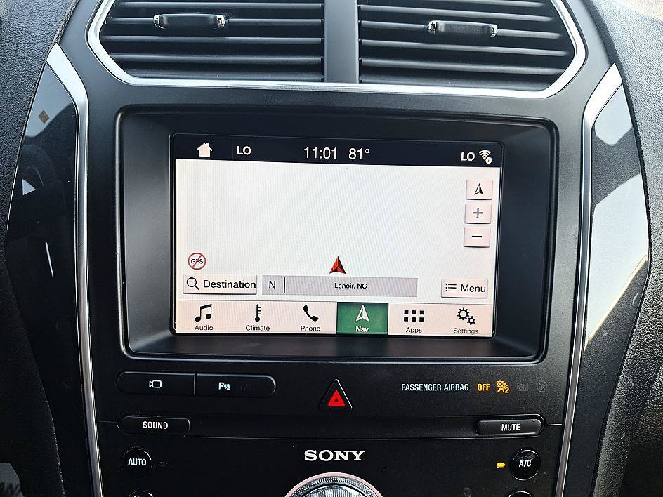 Used 2019 Ford Explorer Limited w/ Ford Safe & Smart Package AWD/4WD image 16