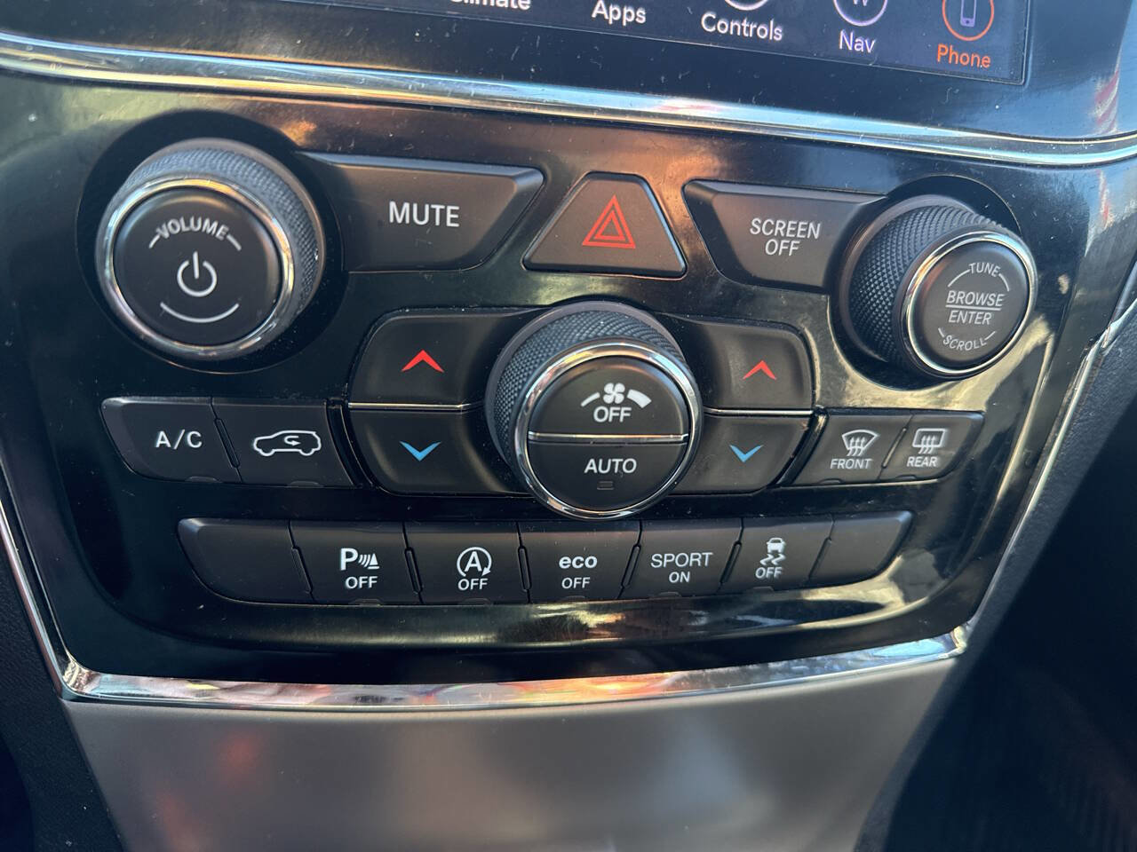 Used 2019 Jeep Grand Cherokee Limited image 48