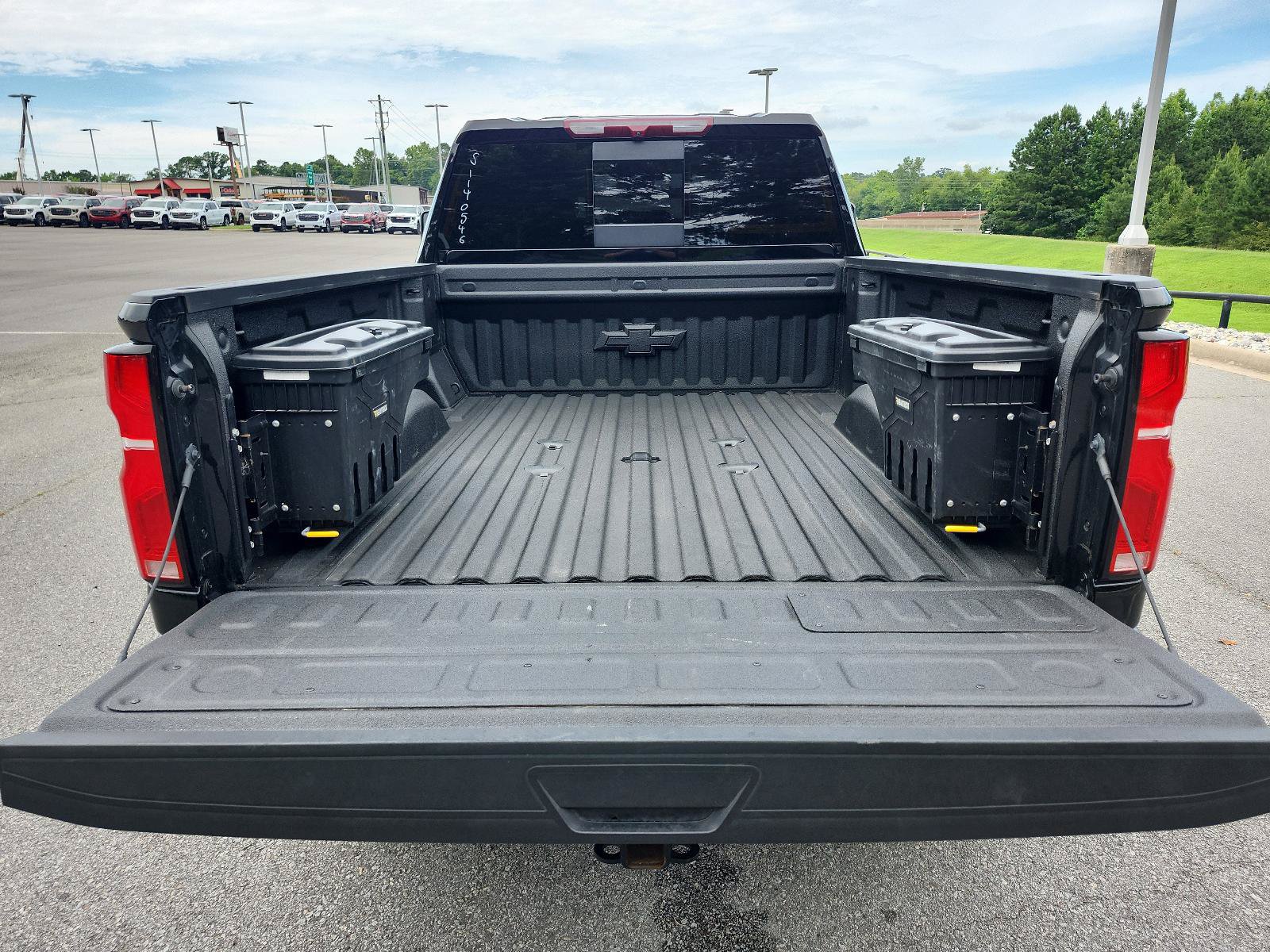 Used 2025 Chevrolet Silverado 2500 LTZ w/ Trail Boss Package AWD/4WD image 12