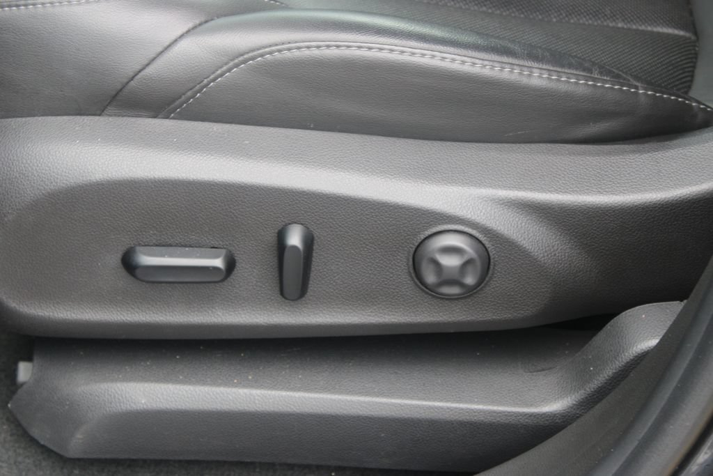 Used 2020 Buick Envision Essence FWD image 21