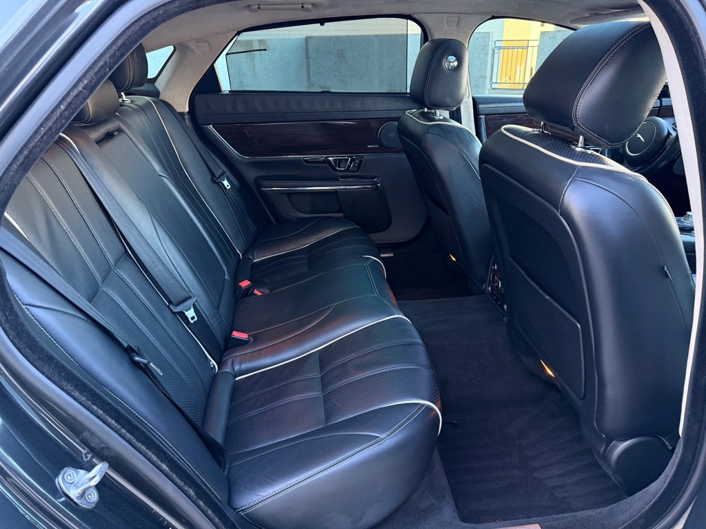Used 2014 Jaguar XJ L Portfolio image 18