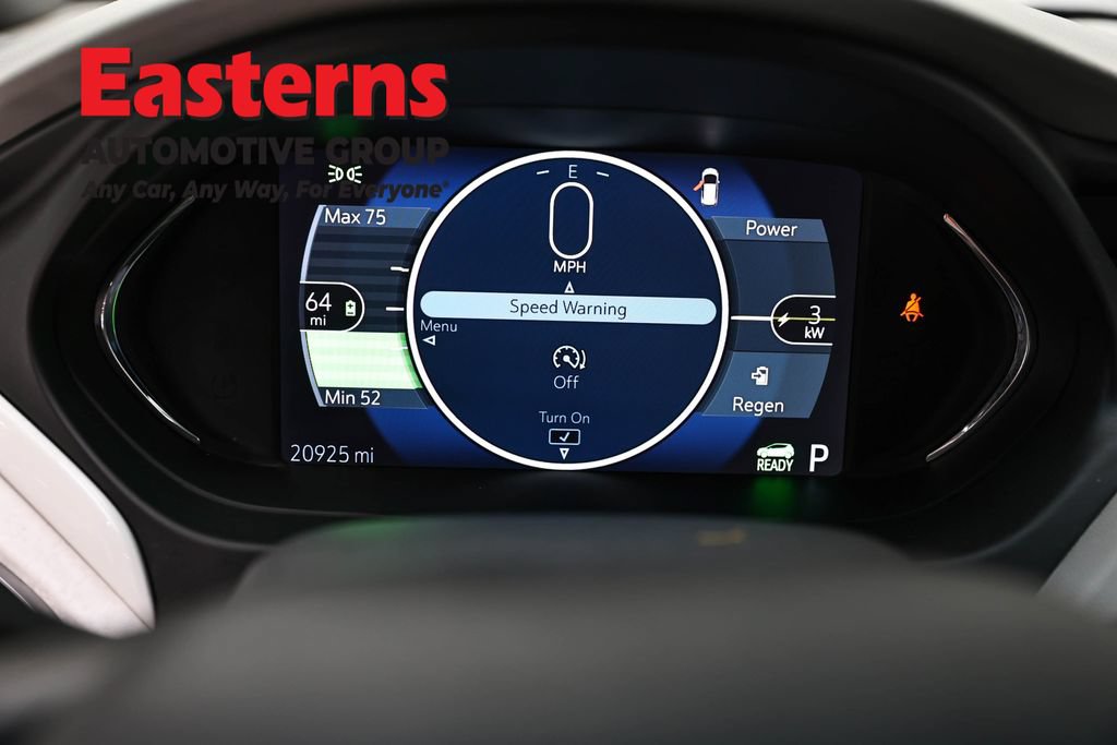 Used 2018 Chevrolet Bolt Premier w/ Driver Confidence II Package FWD image 18